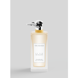 trussardi_parfums_walking_on_v